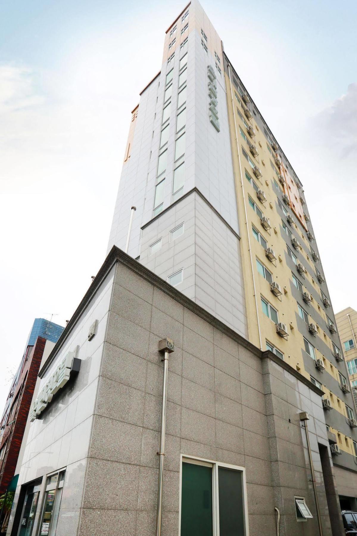 オーレ ツーリスト ホテル 済州市 エクステリア 写真